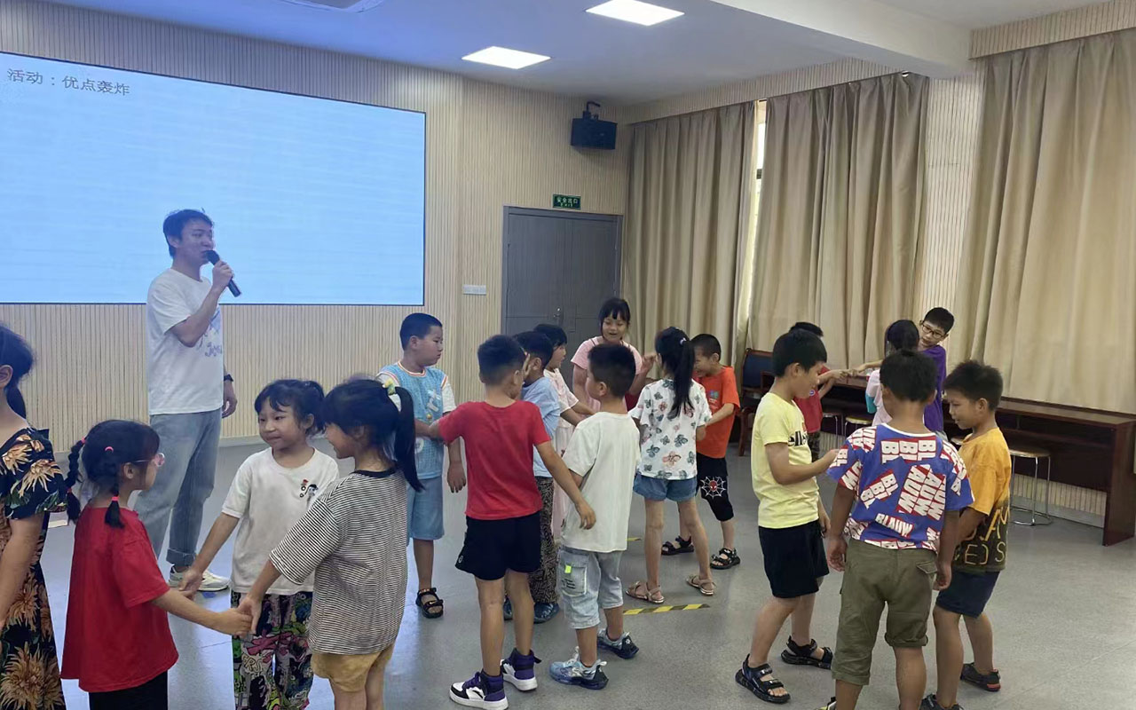 阳明龙观乡中心学校